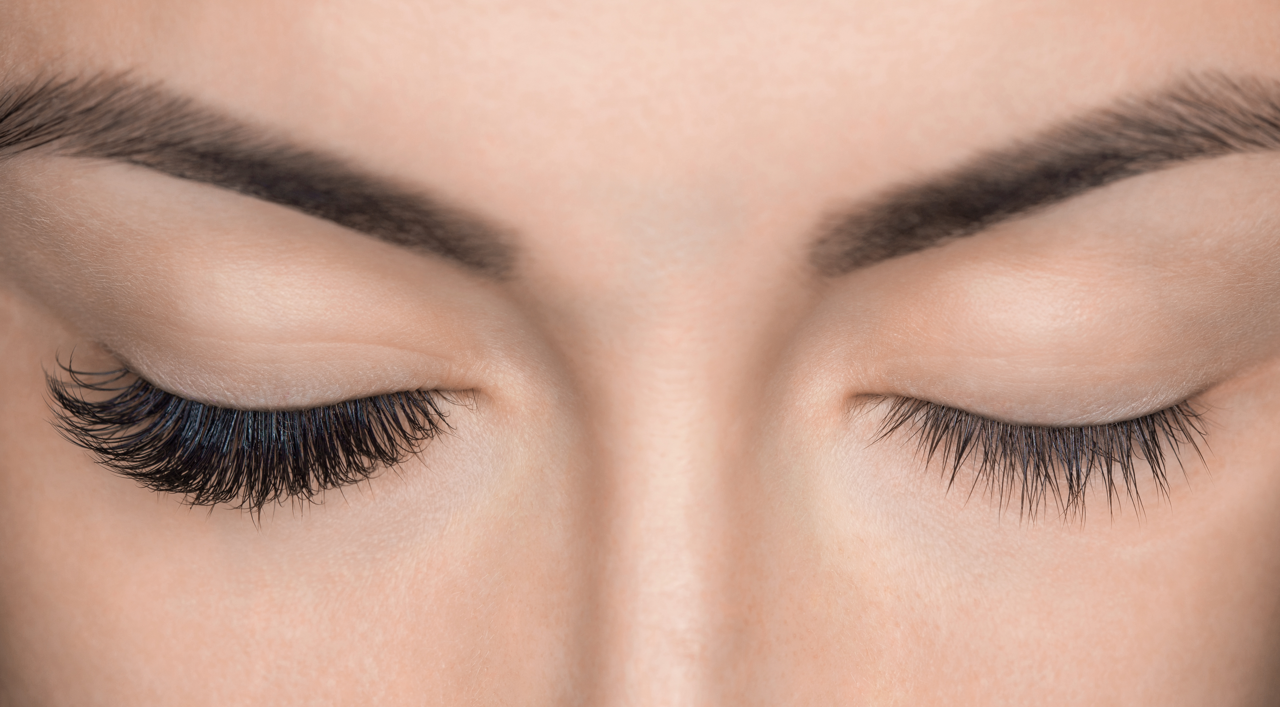 EYELASH EXTENSIONS: A HOT NEW TREND